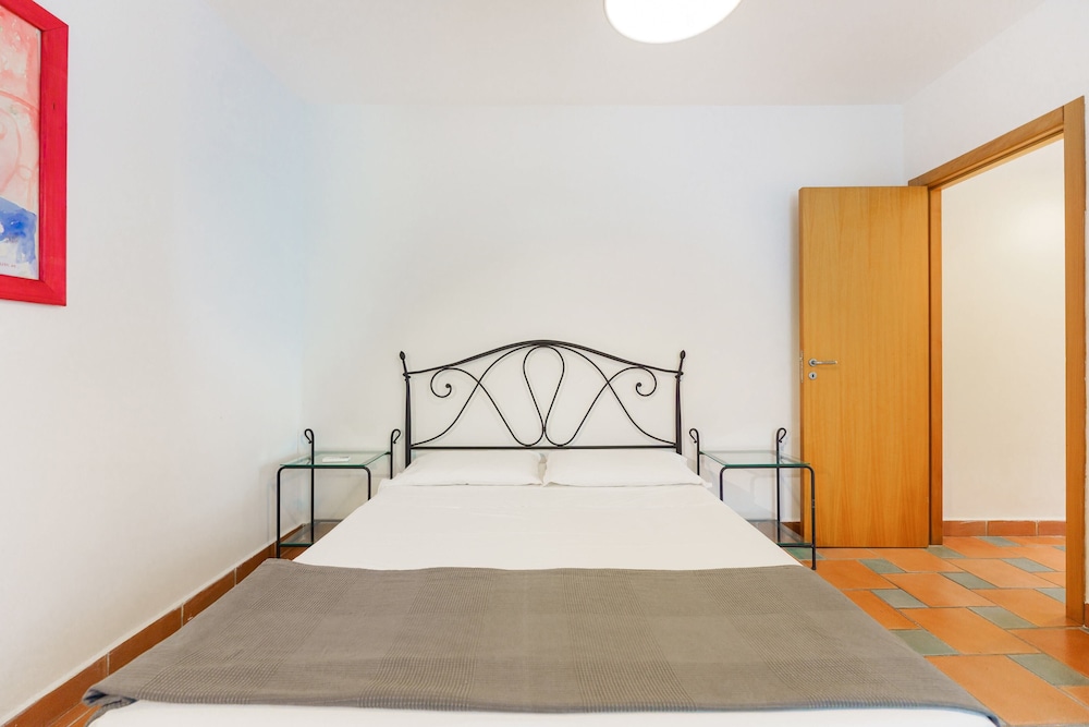 Family Apartment, 1 Bedroom photo 2