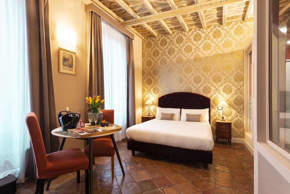 Deluxe Room, Balcony, City View photo 1