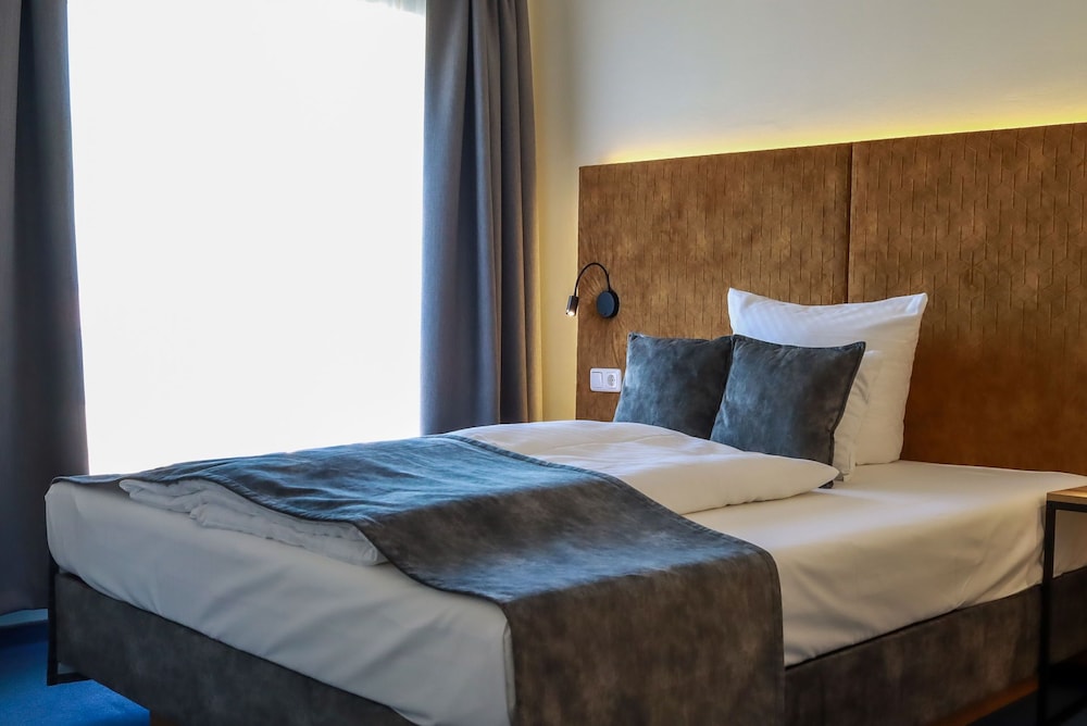 Deluxe Room, Garden View