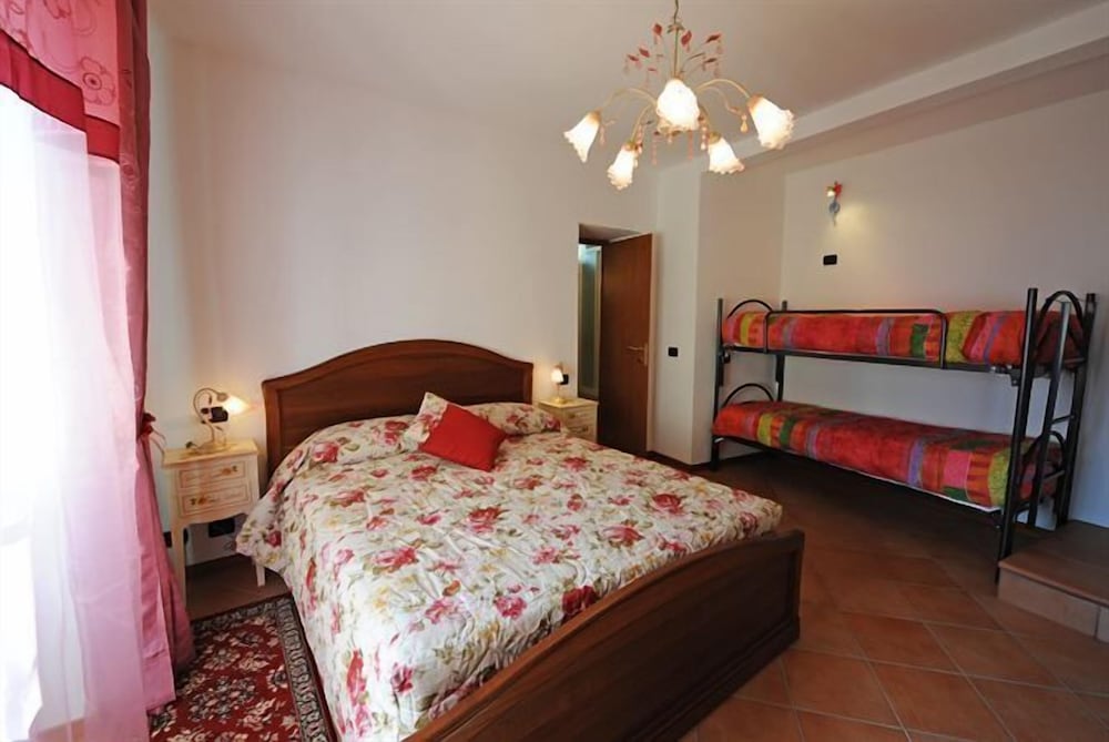 Family Apartment, Multiple Beds (Terrazza Elegante) photo 1