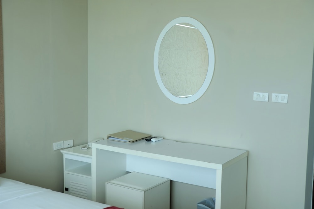 Executive Suite, Sea View thumbnail 5
