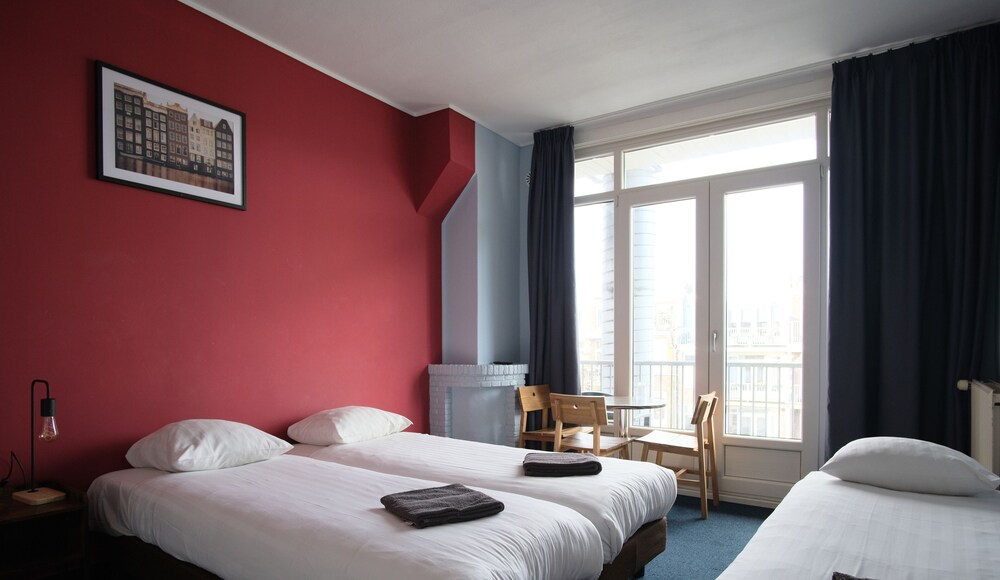 Triple Room, Private Bathroom (Balcony) photo 1