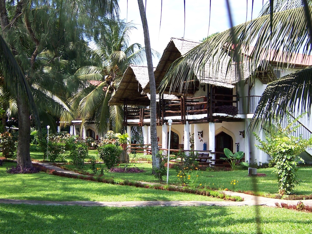 Superior Room, Garden View - Photo 7