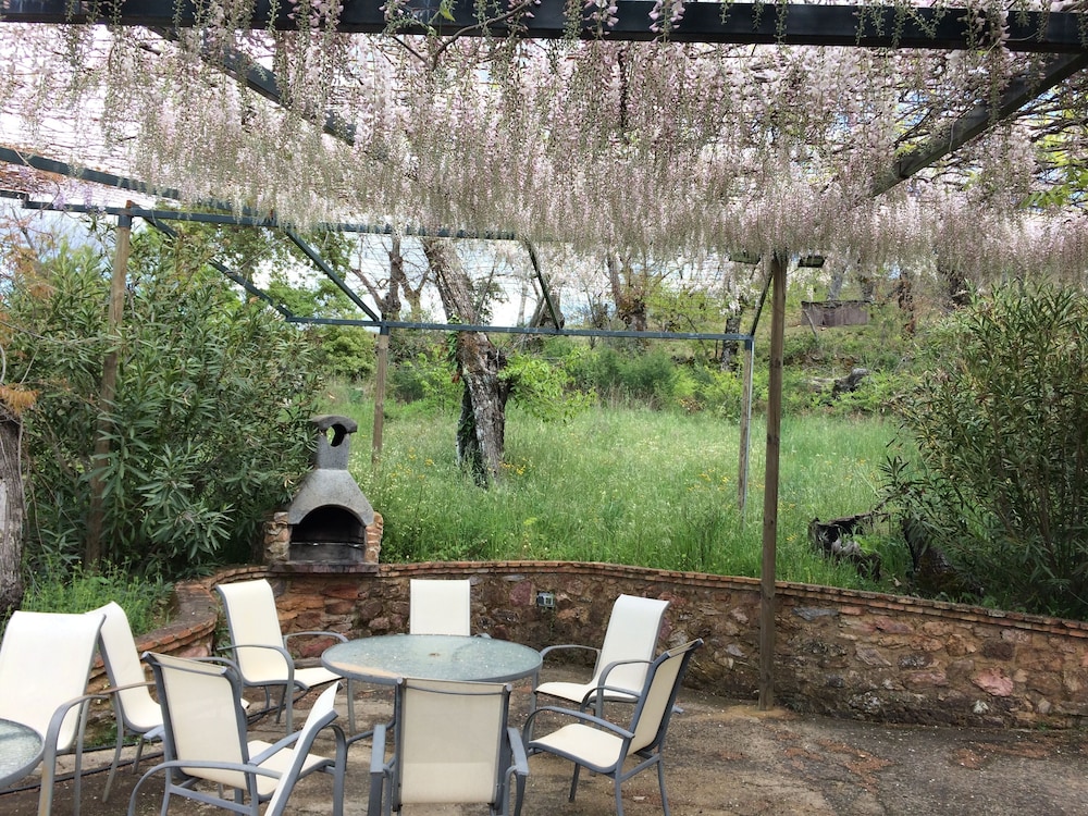 Traditional Villa, 5 Bedrooms, Accessible, Mountain View photo 3