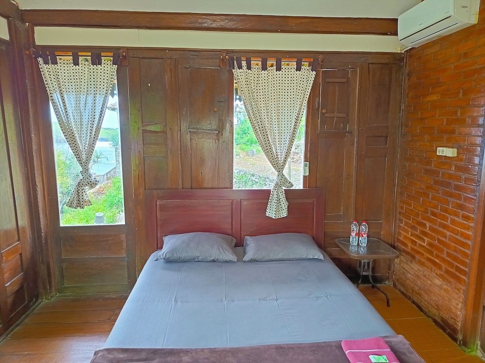 Room, Beach View