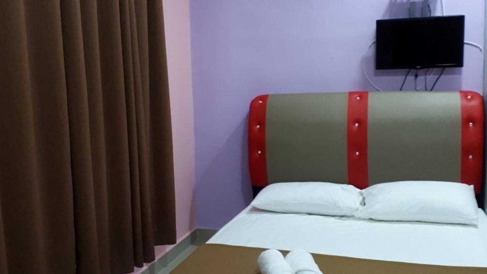 Budget Double Room photo 3