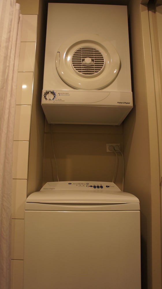 Double or Twin Studio, Jetted Tub - Photo 4