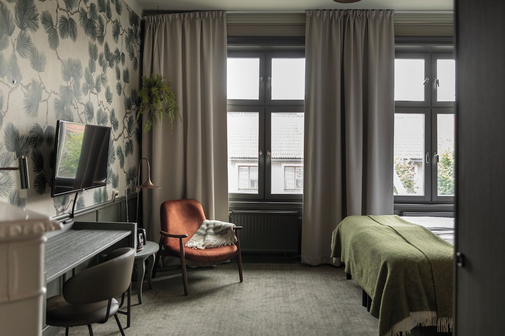 Standard Double Room, Non Smoking, Annex Building - Photo 2