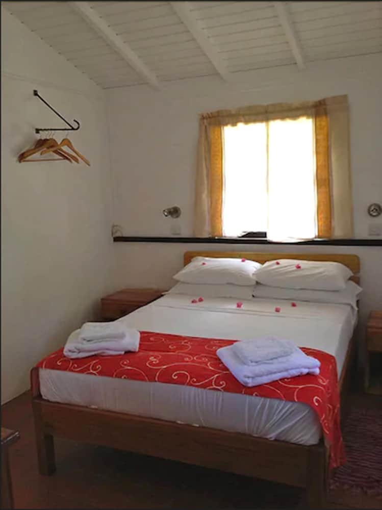 Cottage, Kitchen, Beach View (Mango) photo 2