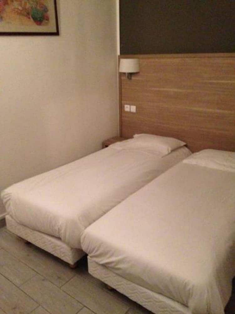 Family Quadruple Room photo 1