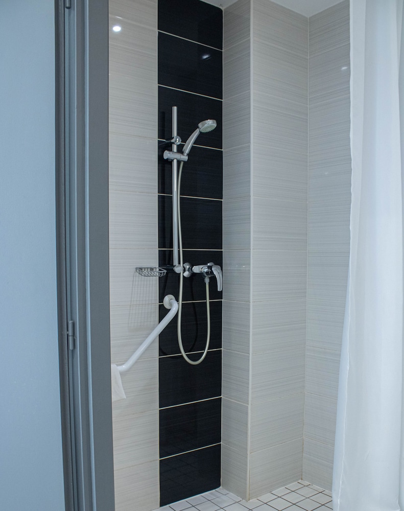 Standard Room - Photo 3