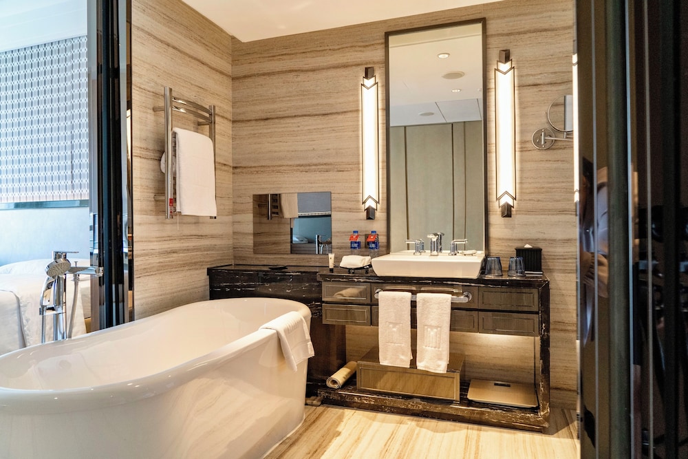 Premier Room