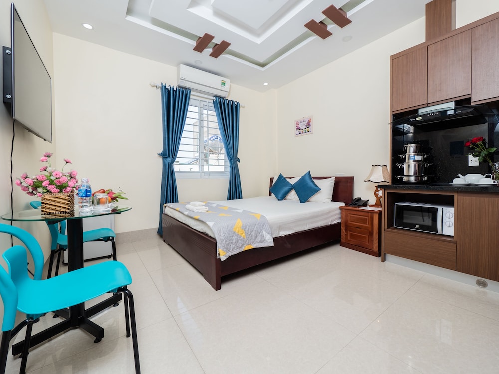 Deluxe Suite, City View