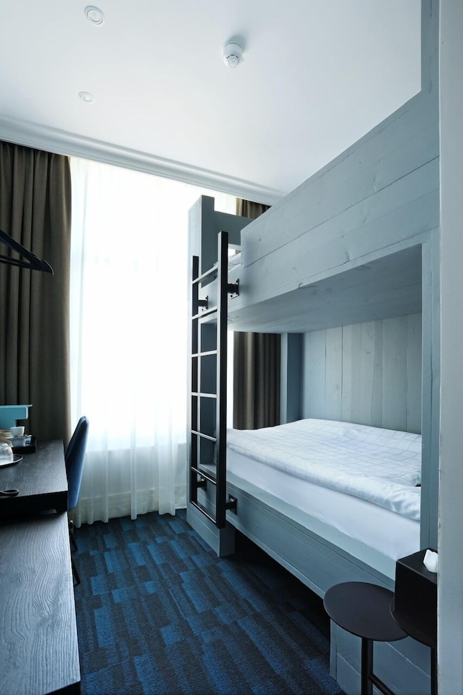 Economy Twin Room