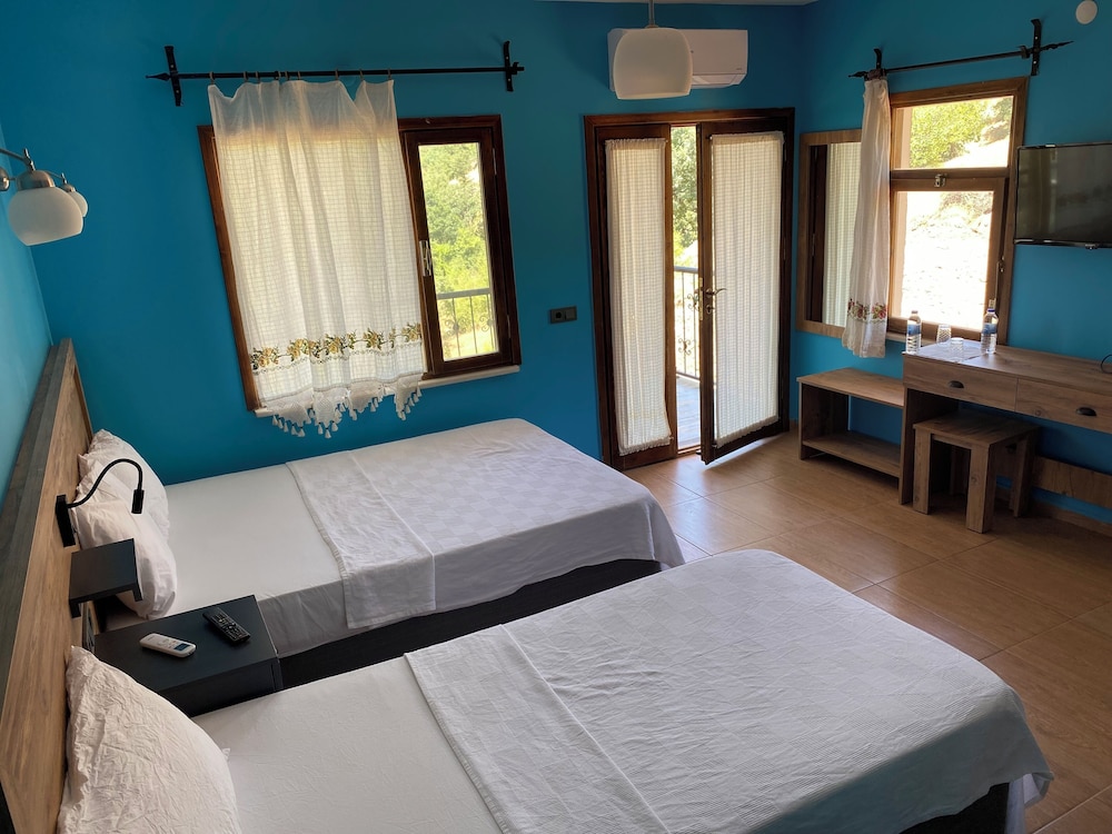 Standard Triple Room photo 1