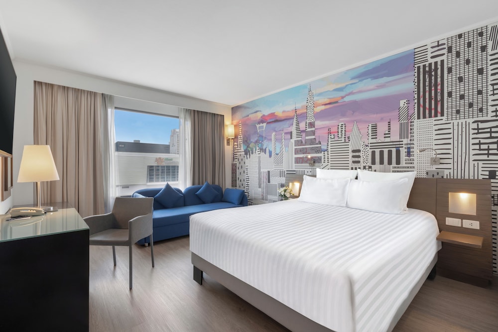 Superior Room, 1 Queen Bed photo 1
