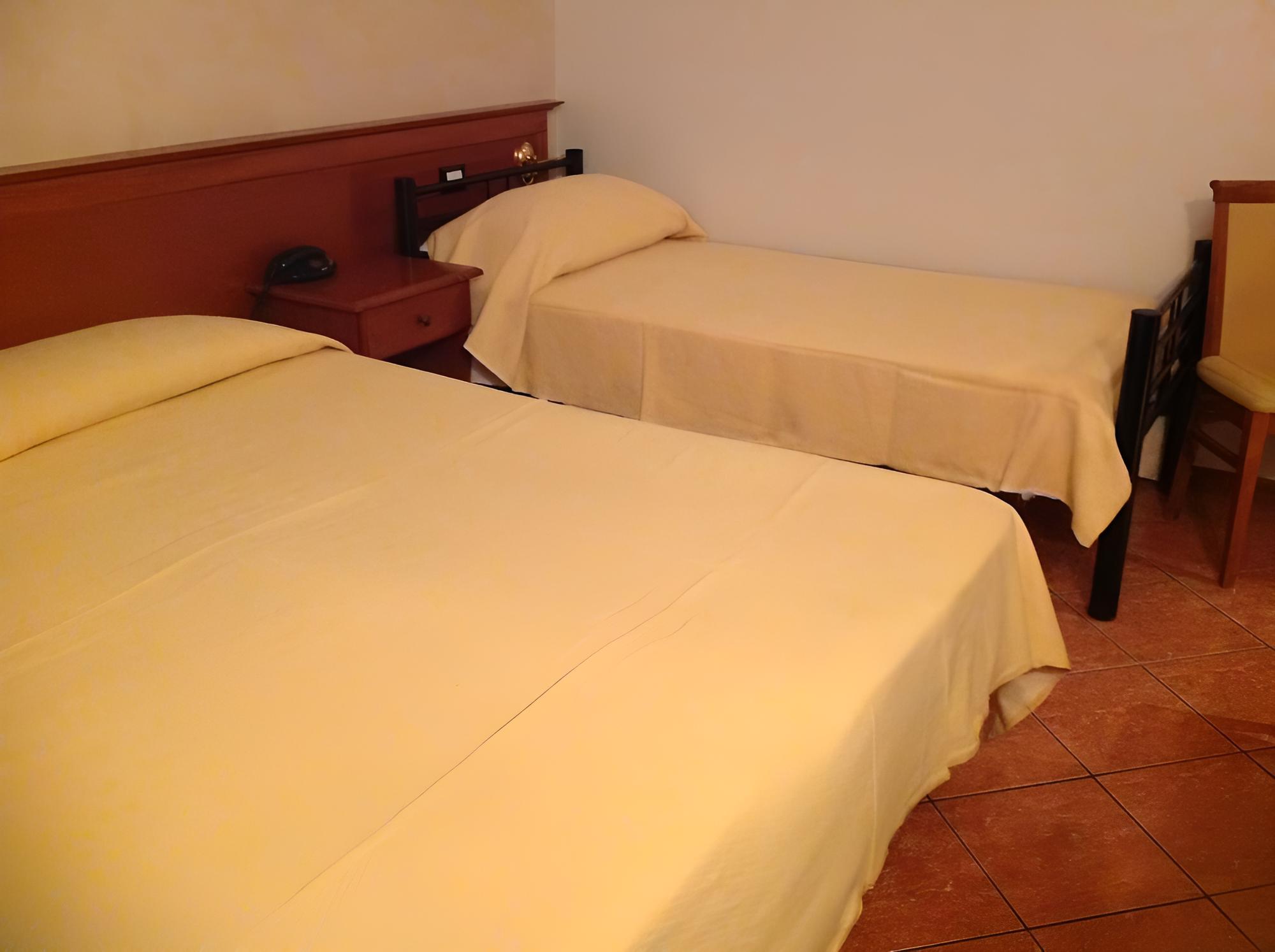 Triple Room photo 3