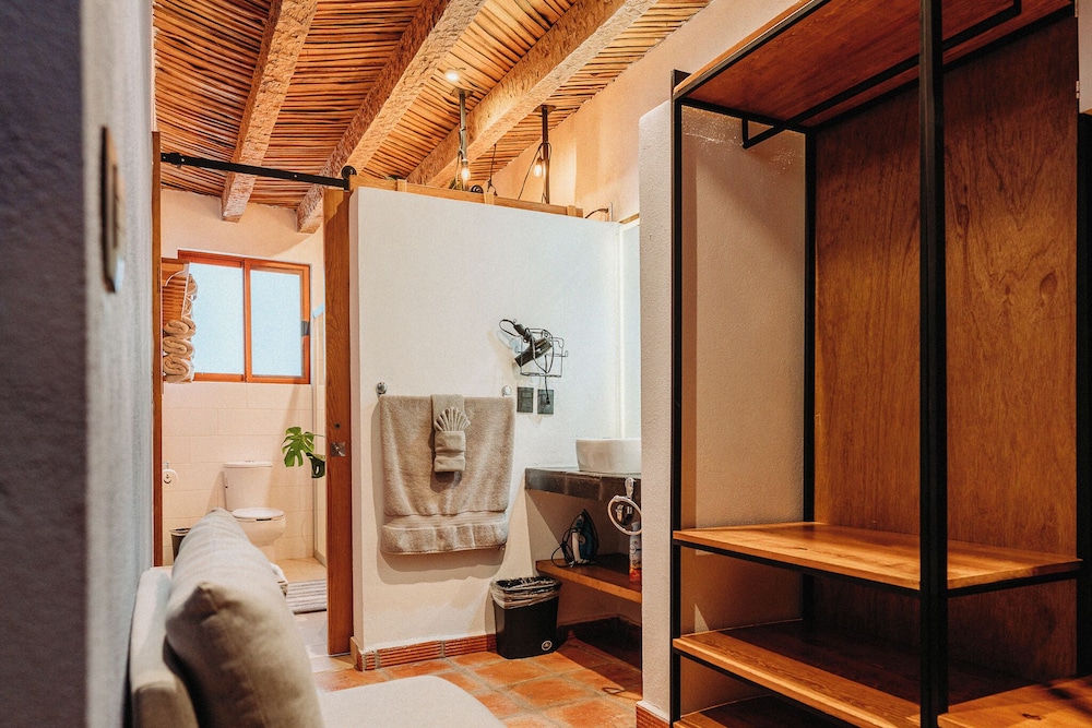 Deluxe Room, 1 Bedroom, Balcony, Mountain View photo 3