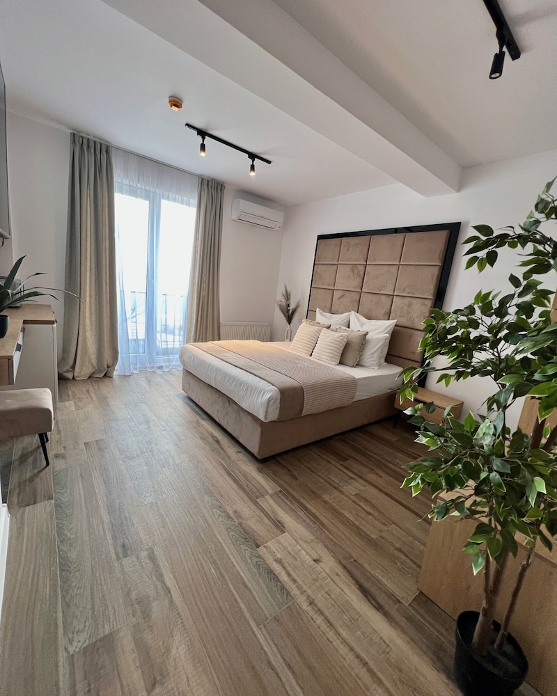 Deluxe Apartment, Non Smoking, City View