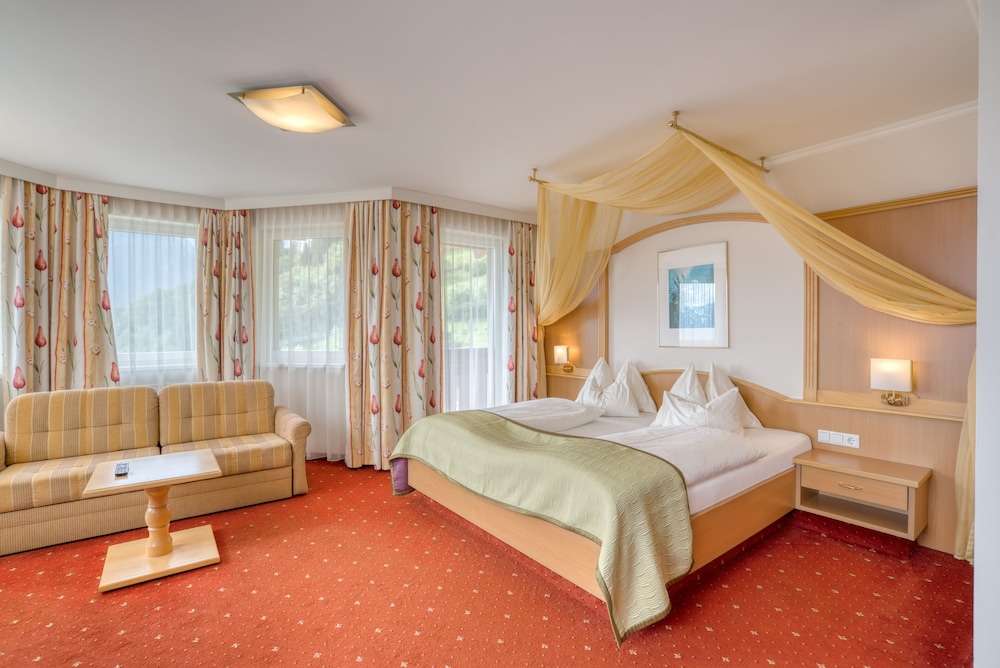 Comfort Studio Suite, Balcony, Mountain View photo 1