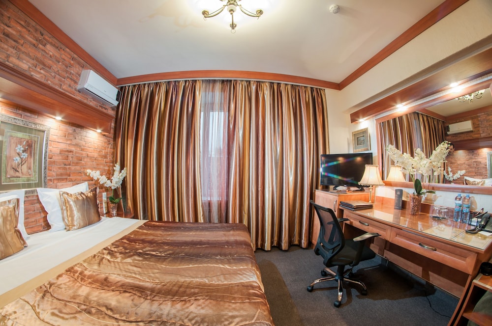 Standard Double or Twin Room photo 1