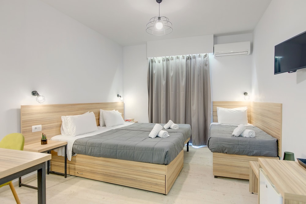 Superior Double or Twin Room photo 2