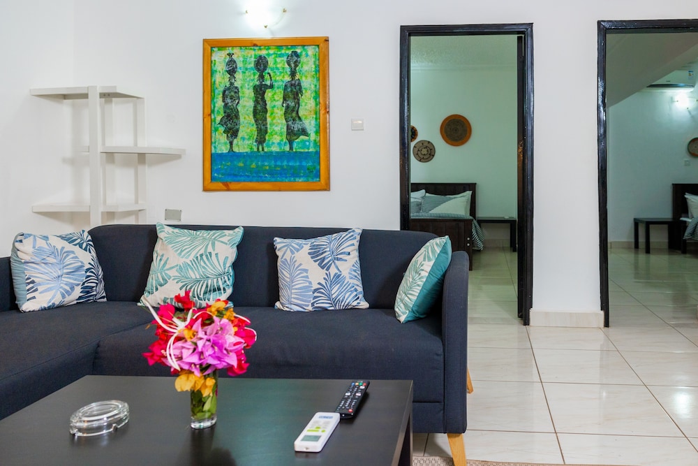 Family Apartment photo 2