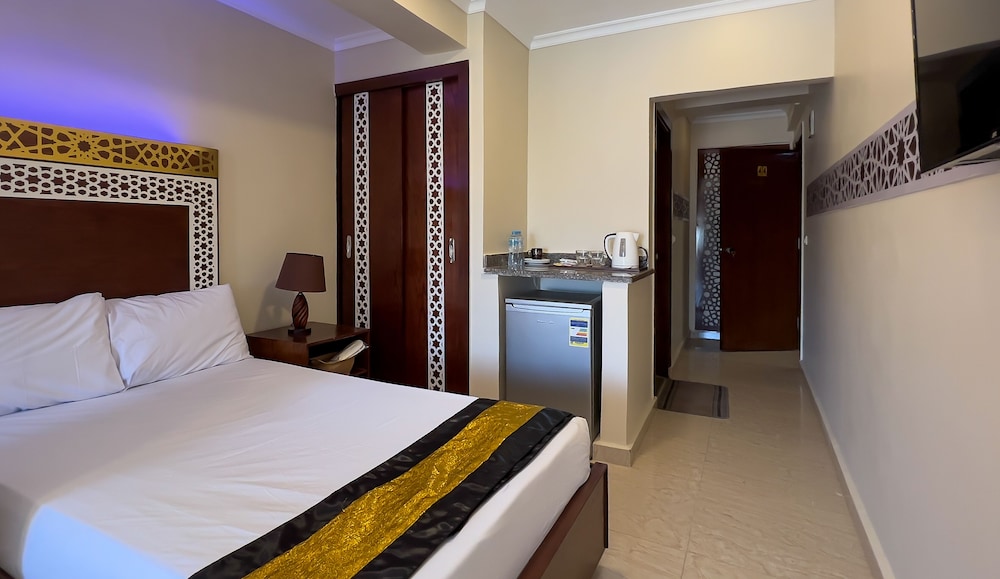 Comfort Double Room, 1 King Bed, City View photo 1