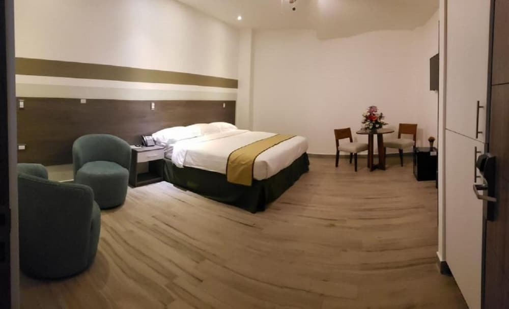Junior Studio Suite photo 1