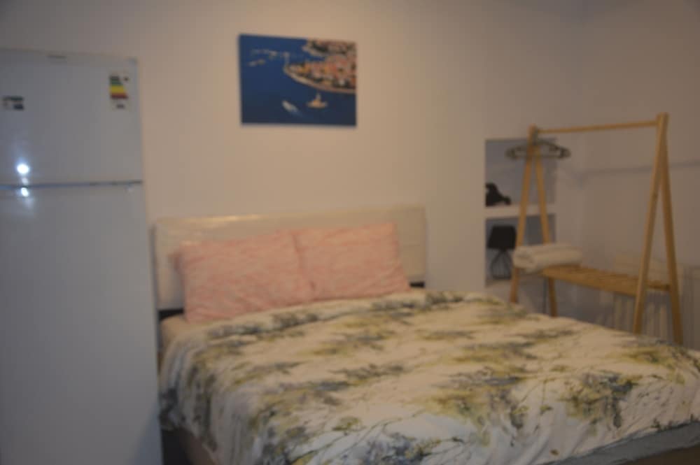Economy Double Room photo 1