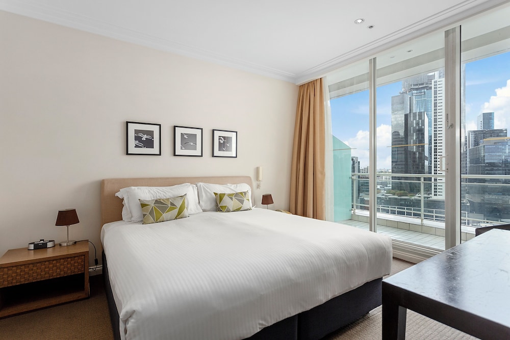 Penthouse Crown Suite