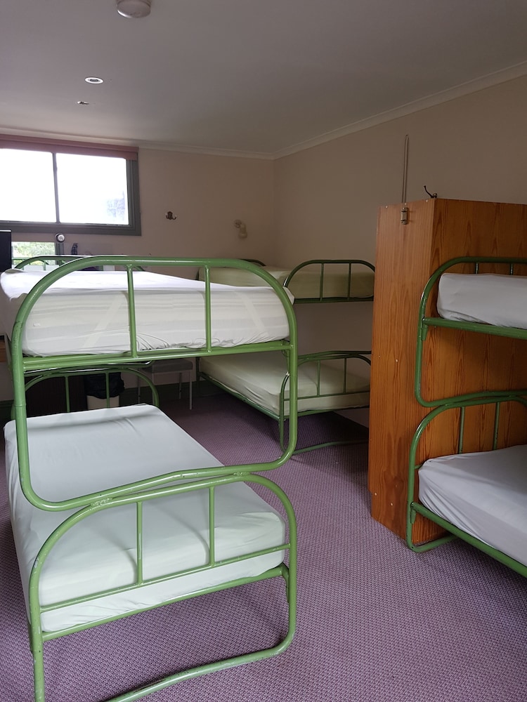 10 Bed Dorm