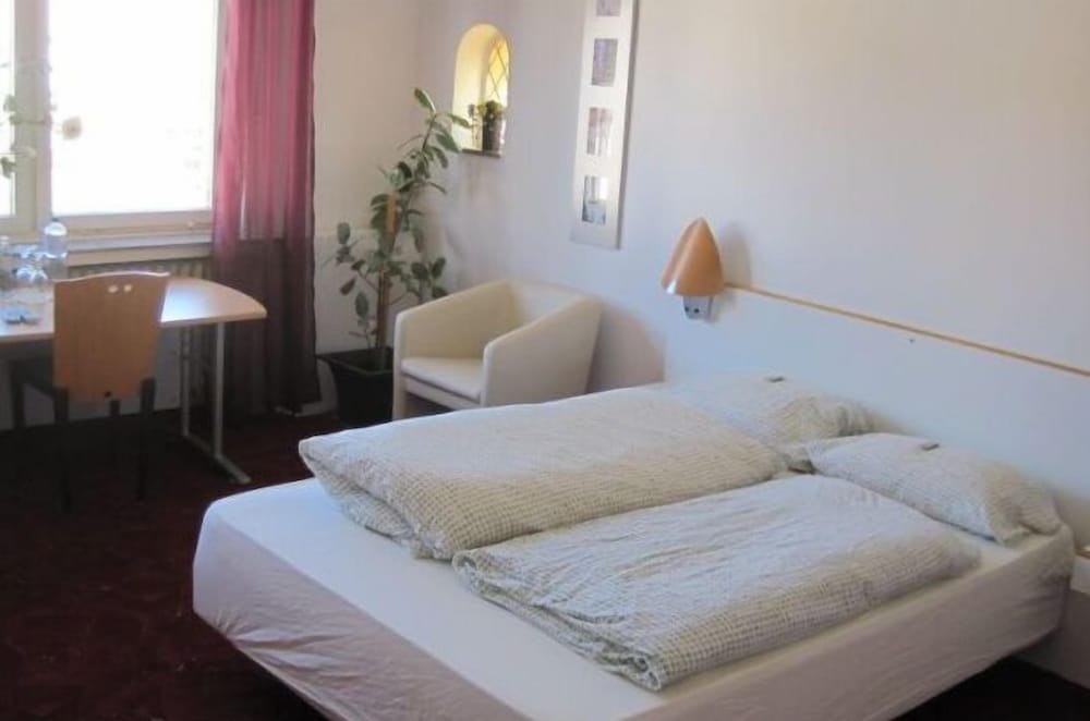 Double Room - Photo 2