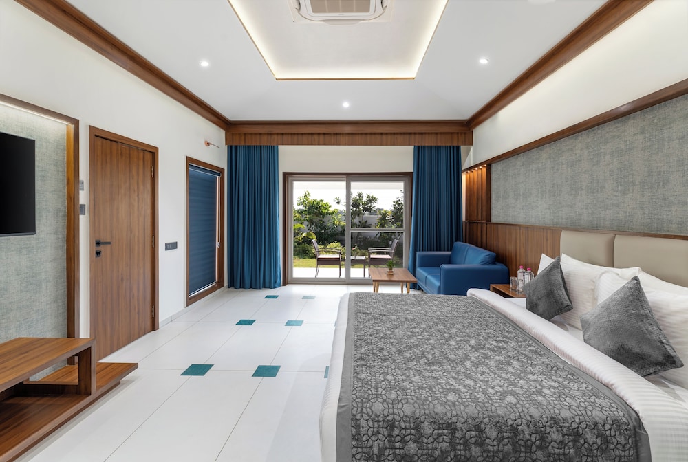 Premium Studio Suite photo 3