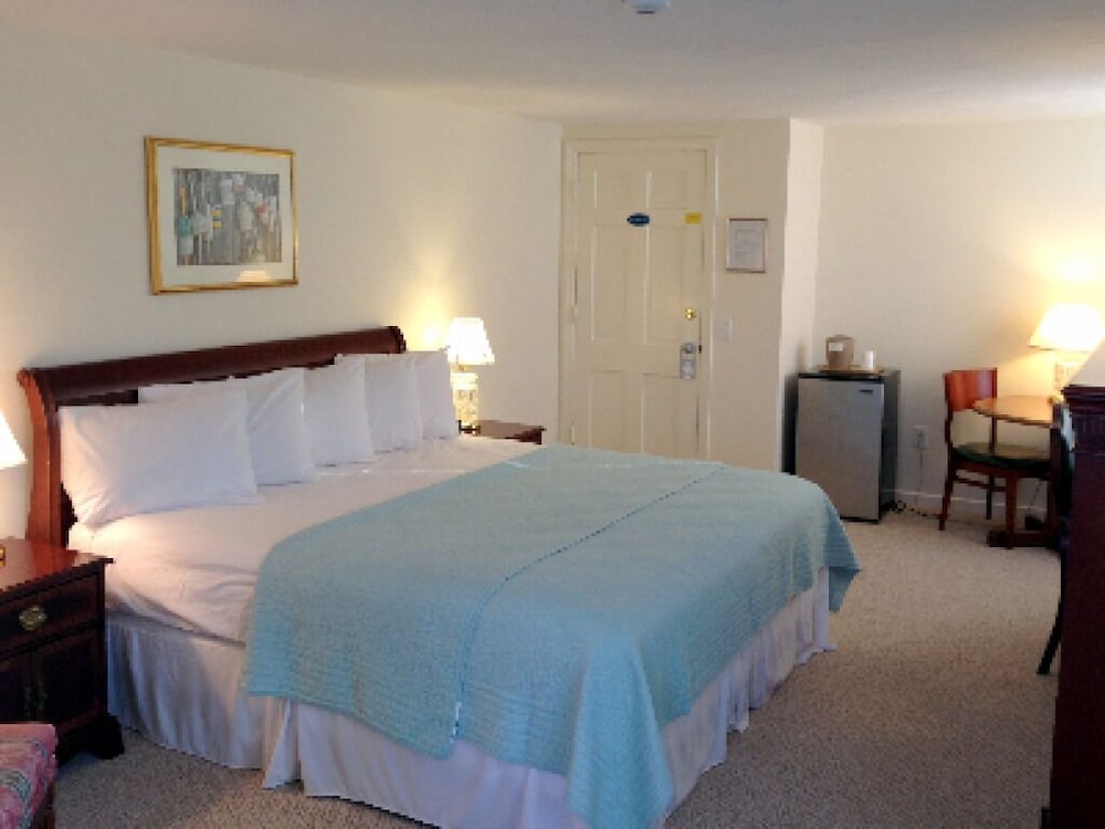 Standard Double Room, Private Bathroom (King 1st Floor) photo 1
