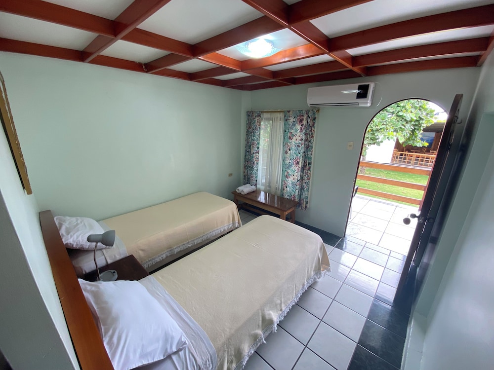 Standard Quadruple Room photo 2