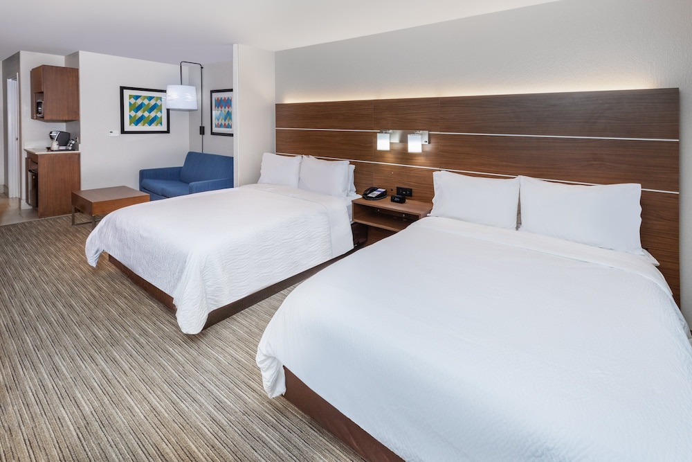 Suite, Multiple Beds - Photo 1