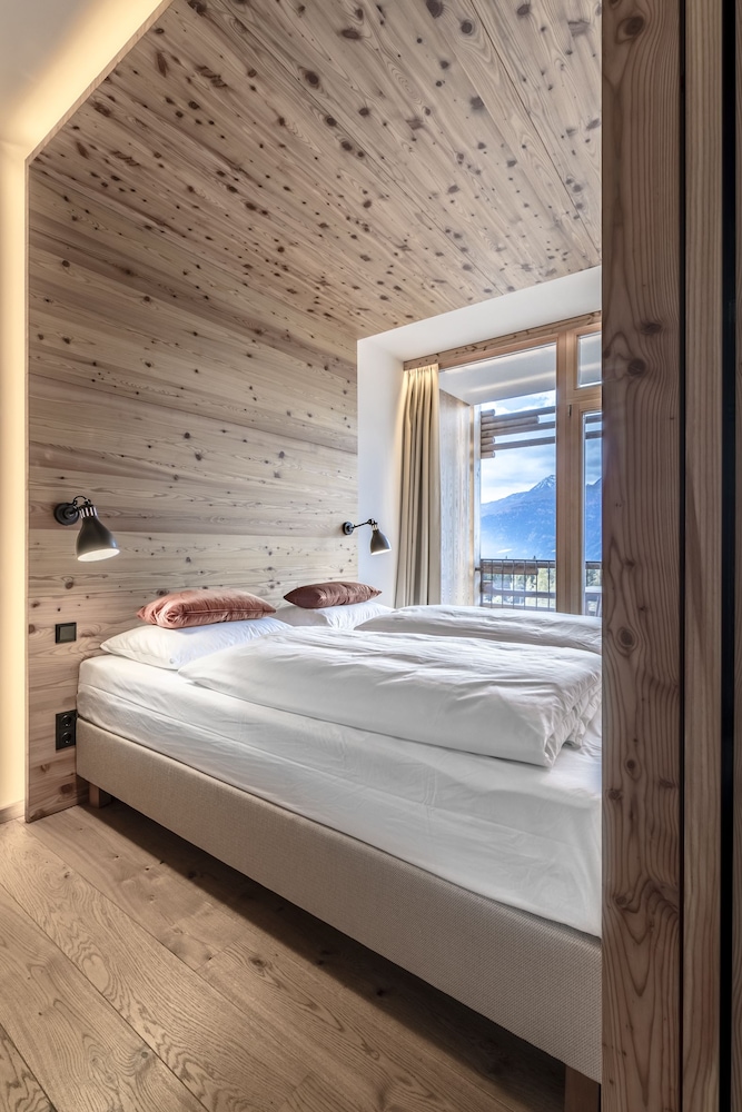 Suite (Wow) photo 2