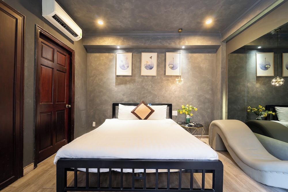 Standard Room, 1 Queen Bed, No Windows