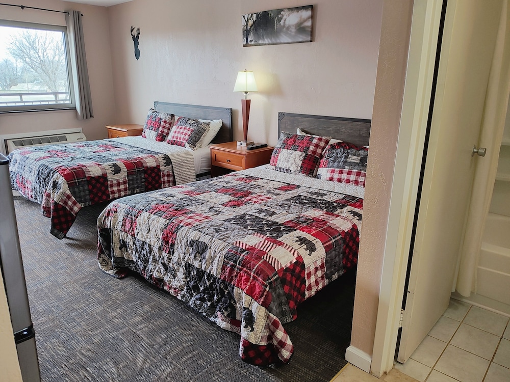 Premium Room, 2 Queen Beds photo 3