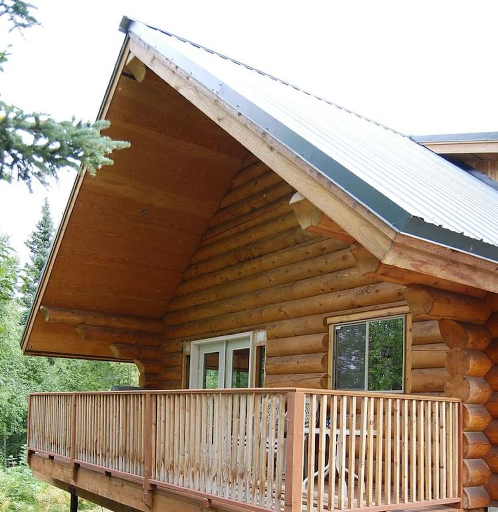 Hilltop Log Cabin, 2 bedrooms, 2 bathrooms, 2 jetted tubs, kitchen photo 2