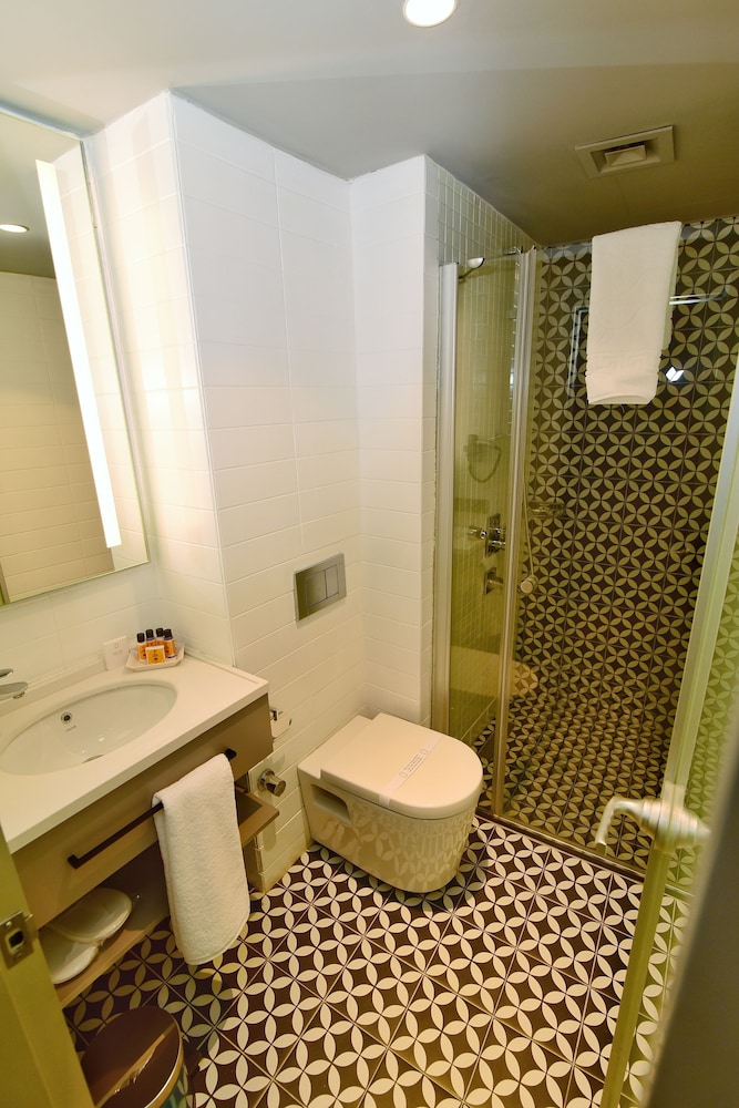 Superior Double Room (Basement Floor) photo 3