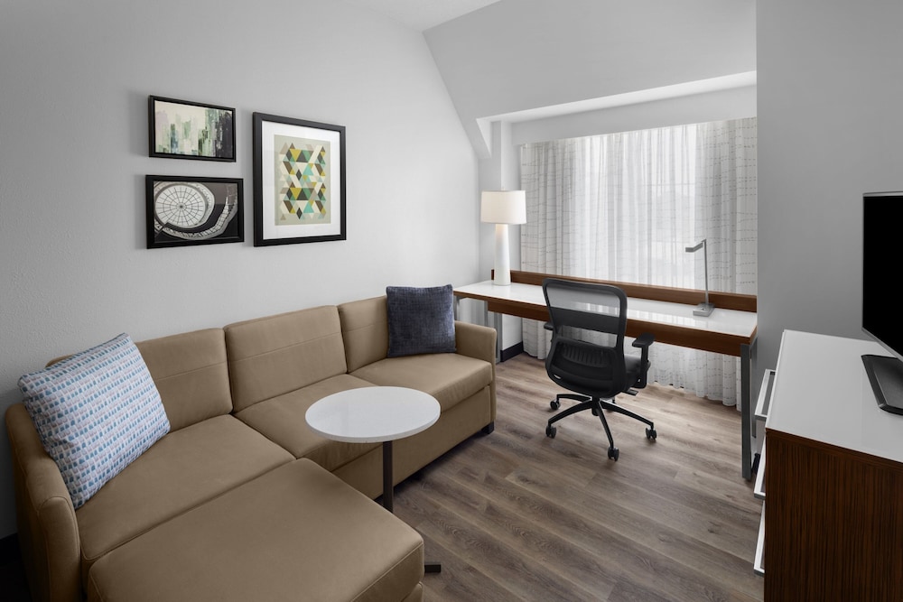 Suite, 1 Bedroom photo 1