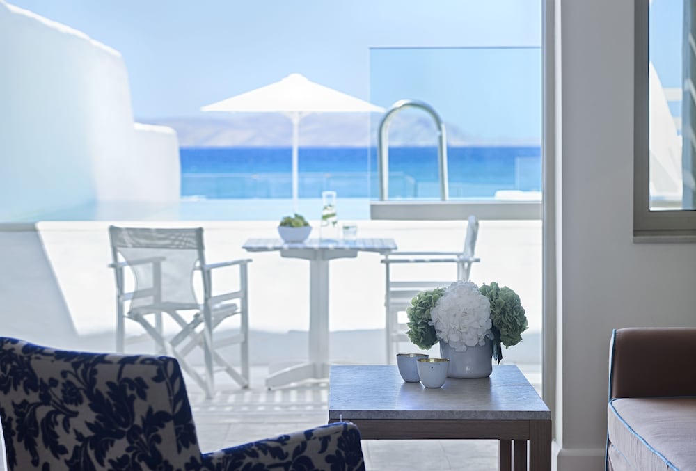 Spa Suite Seafront with Private Heated Pool