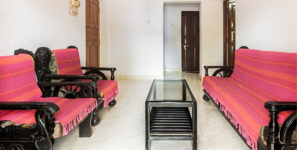 Villa, 4 Bedrooms, Smoking, Pool View photo 2