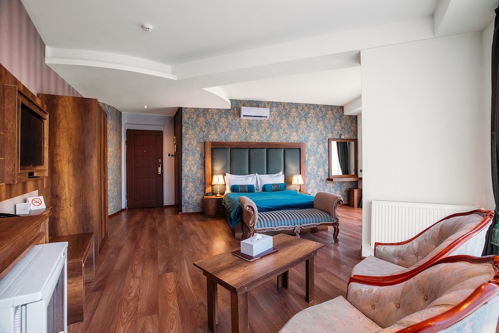Deluxe Double Room, 1 Double Bed photo 3