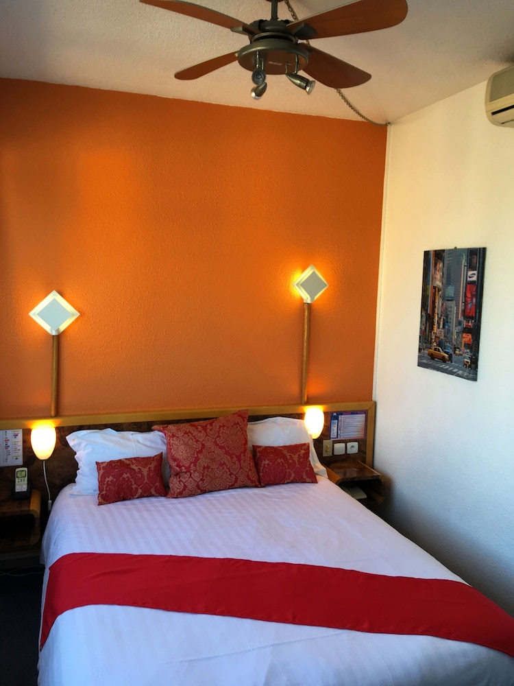 Double Or Twin Room photo 3