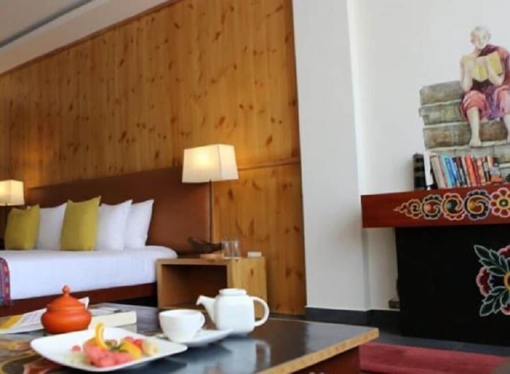 Suite, 1 King Bed photo 3