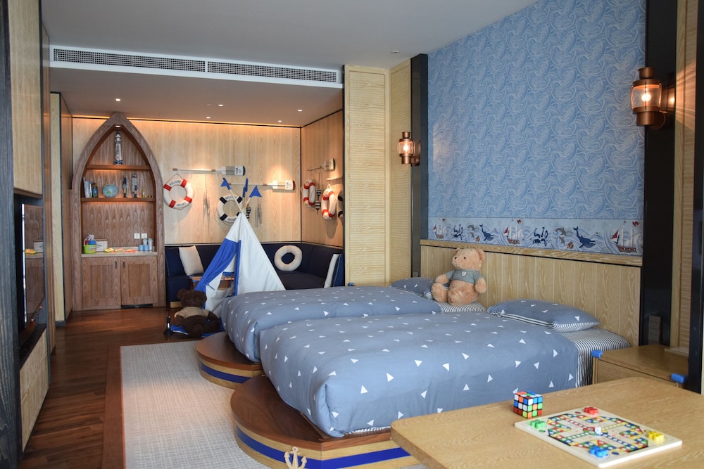 Family Room, 2 Twin Beds, Ocean View (Kid Theme)