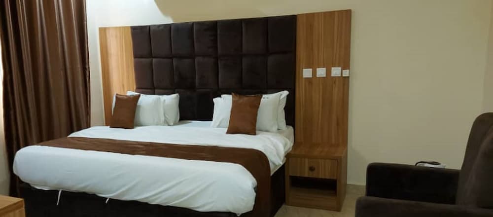 Royal Room